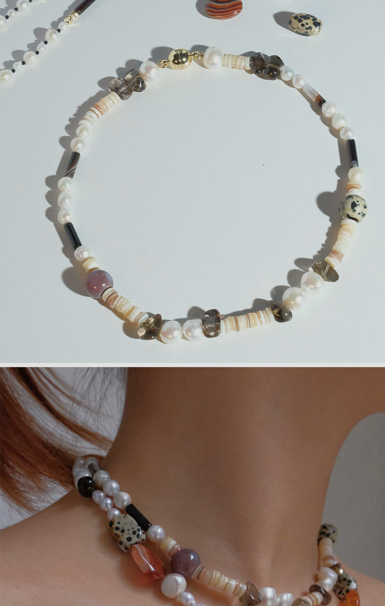 Short choker necklace with agate, tea crystal, shell and baroque pearl