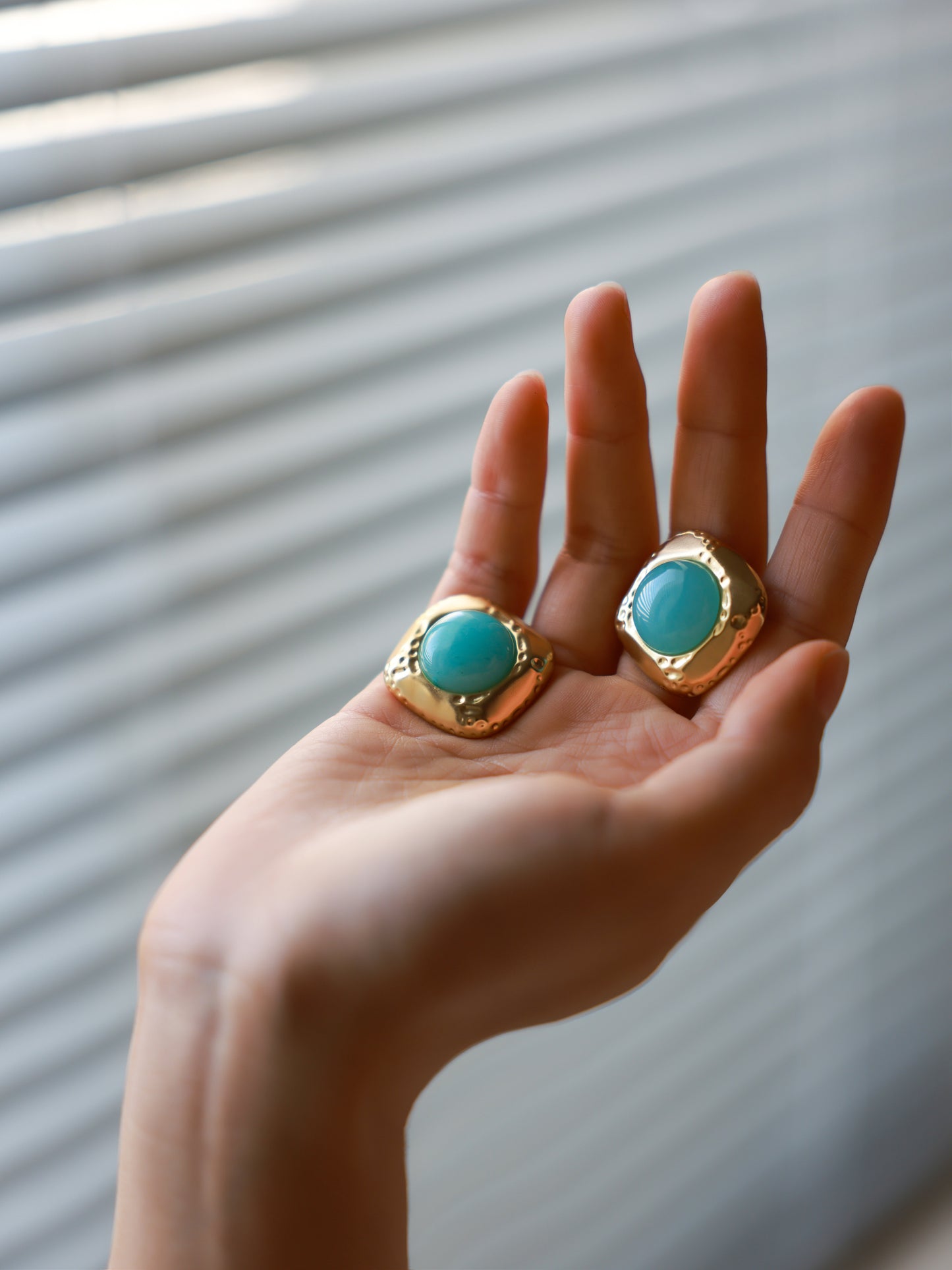Retro small square stud earrings