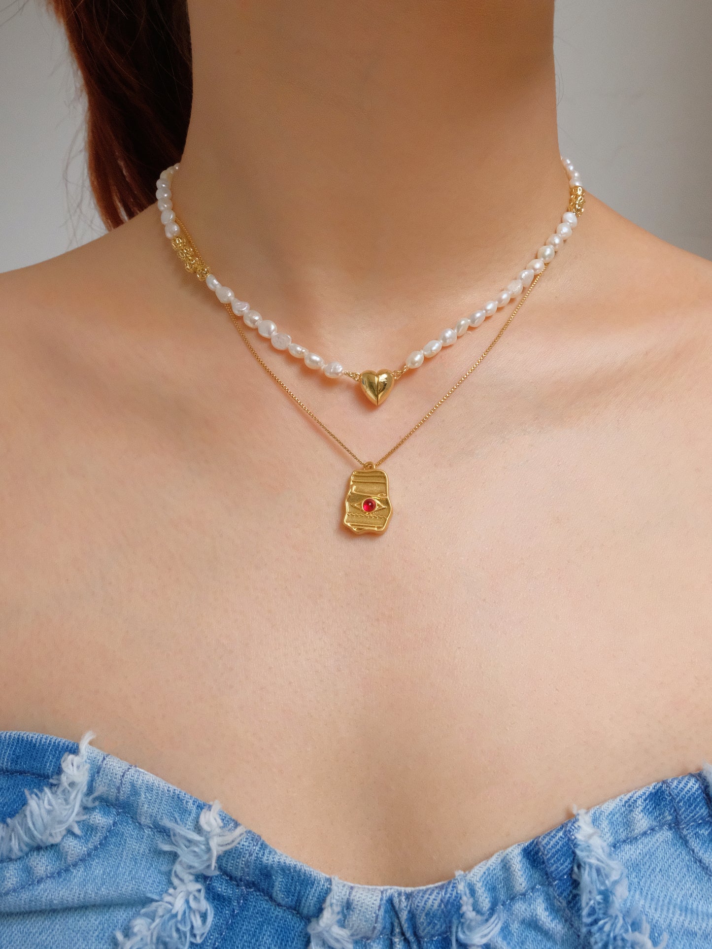 Baroque pearl necklace